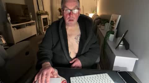 Snapshot of mtb1697 chatting on 02-15-26, 11:45 mtb1697 online show from 02-15-26, 11:45