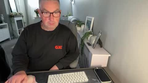 Snapshot of mtb1697 chatting on 03-10-26, 11:37 mtb1697 online show from 03-10-26, 11:37