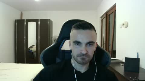 Victor online show from 11-24-25, 06:40