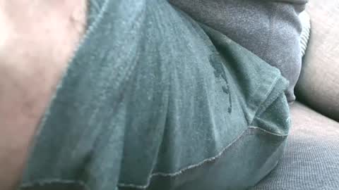 Snapshot of mucker13 chatting on 07-10-26, 12:30 mucker13 online show from 07-10-26, 12:30