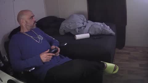 Muffdiver online show from 02-11-26, 02:49