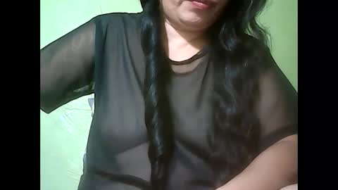 Snapshot of muffy_bunny chatting on 01-23-25, 08:13 muffy_bunny online show from 01-23-25, 08:13