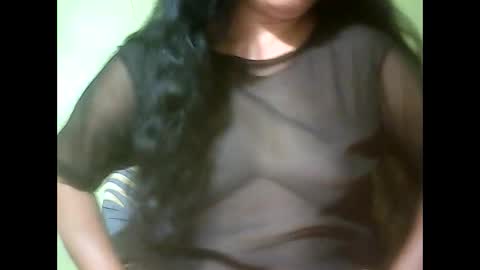 Snapshot of muffy_bunny chatting on 01-28-25, 08:04 muffy_bunny online show from 01-28-25, 08:04