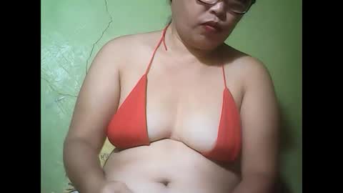 Snapshot of muffy_bunny chatting on 02-14-25, 09:10 muffy_bunny online show from 02-14-25, 09:10