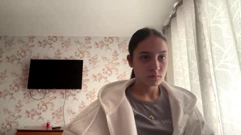 Tia online show from 04-15-26, 06:20