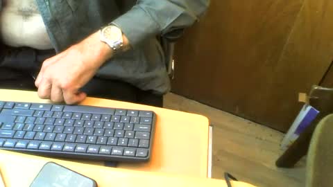 Snapshot of muller520 chatting on 06-23-26, 03:43 muller520 online show from 06-23-26, 03:43