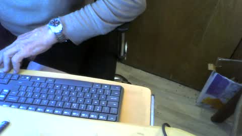 Snapshot of muller520 chatting on 06-27-26, 04:39 muller520 online show from 06-27-26, 04:39