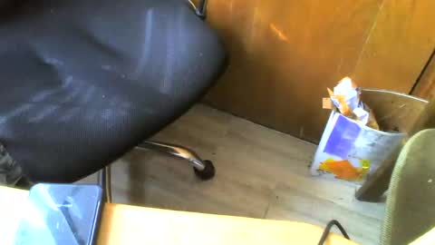 Snapshot of muller520 chatting on 07-09-26, 03:05 muller520 online show from 07-09-26, 03:05