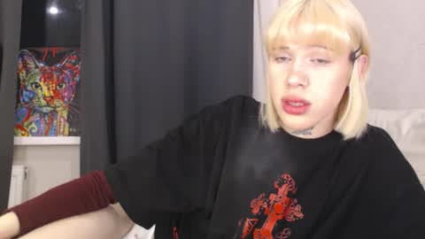 Snapshot of mun_poli chatting on 02-22-26, 05:00 Polik online show from 02-22-26, 05:00