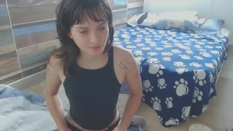   online show from 09-23-25, 04:54