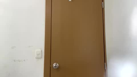   online show from 10-18-25, 03:46