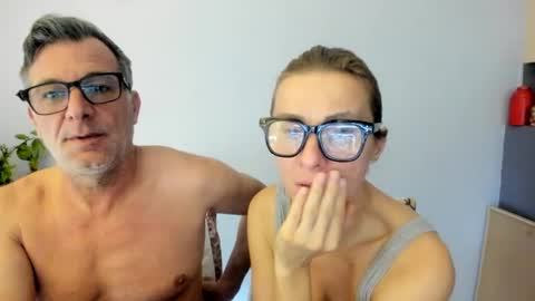 Snapshot of munishpunish chatting on 01-27-25, 03:28 LOVELY JULIA Peter DAY online show from 01-27-25, 03:28