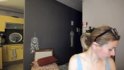 Snapshot of munishpunish chatting on 01-30-25, 07:37 LOVELY JULIA Peter DAY online show from 01-30-25, 07:37