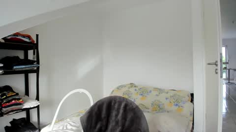 LOVELY JULIA  Peter DAY online show from 05-31-26, 06:31