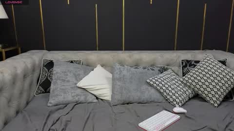 Snapshot of murai_shy chatting on 10-31-25, 02:01 Dany online show from 10-31-25, 02:01