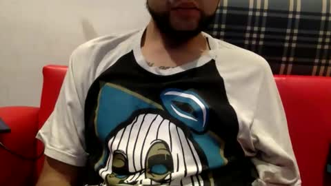 Snapshot of murphy585931 chatting on 01-11-26, 05:34 murphy585931 online show from 01-11-26, 05:34