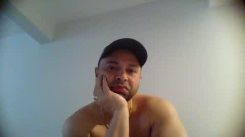 Cool Traveler online show from 03-23-26, 06:01