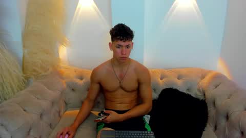 myke online show from 12-06-24, 06:06