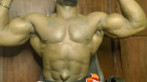 Snapshot of musclegodsammy23 chatting on 09-28-25, 12:16 musclegod23 online show from 09-28-25, 12:16