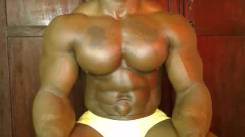 musclegod23 online show from 10-21-25, 01:06