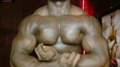 Snapshot of musclegodsammy23 chatting on 04-28-26, 02:27 musclegod23 online show from 04-28-26, 02:27