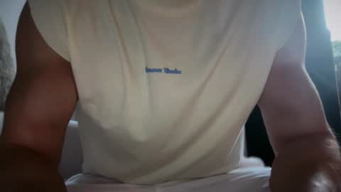 Snapshot of musclehair3 chatting on 07-12-26, 05:26 musclehair3 online show from 07-12-26, 05:26