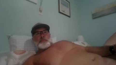 Snapshot of musclemeat41 chatting on 09-22-25, 04:53 musclemeat41 online show from 09-22-25, 04:53