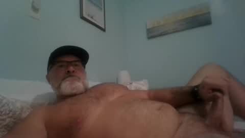 Snapshot of musclemeat41 chatting on 10-22-25, 11:04 musclemeat41 online show from 10-22-25, 11:04