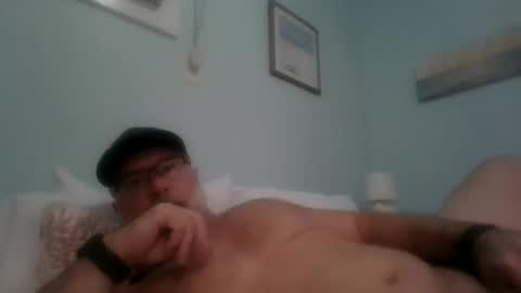 Snapshot of musclemeat41 chatting on 01-06-26, 05:38 musclemeat41 online show from 01-06-26, 05:38