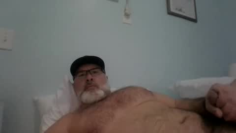 Snapshot of musclemeat41 chatting on 02-16-26, 06:37 musclemeat41 online show from 02-16-26, 06:37