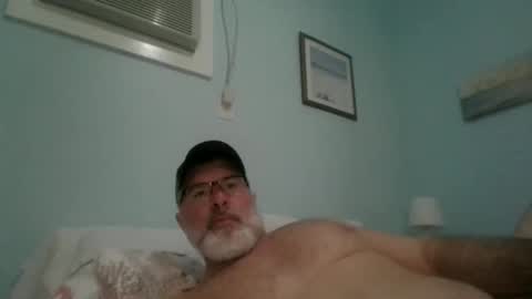 Snapshot of musclemeat41 chatting on 03-12-26, 04:46 musclemeat41 online show from 03-12-26, 04:46