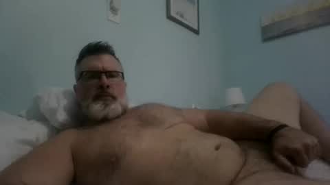 Snapshot of musclemeat41 chatting on 04-12-26, 03:28 musclemeat41 online show from 04-12-26, 03:28