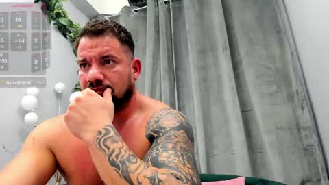 MuscleMonster31 online show from 02-15-25, 08:11