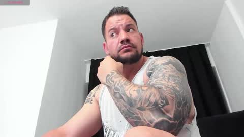 MuscleMonster31 online show from 09-15-25, 01:05