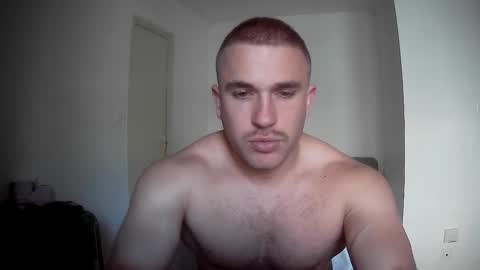 Snapshot of muscleshow00 chatting on 03-07-25, 02:12 muscleshow00 online show from 03-07-25, 02:12