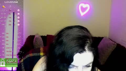 Snapshot of muse_kitty_jenia chatting on 11-28-25, 07:05 Jenya online show from 11-28-25, 07:05