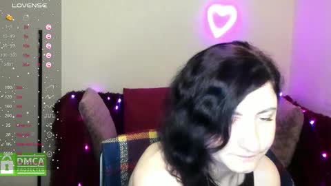 Snapshot of muse_kitty_jenia chatting on 12-18-25, 06:41 Jenya online show from 12-18-25, 06:41