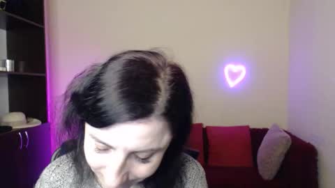 Jeneva online show from 11-30-25, 06:39