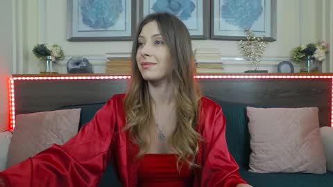 Luna  online show from 02-09-26, 10:14