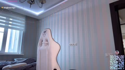 Snapshot of museleks chatting on 12-24-24, 08:00 Aleksa online show from 12-24-24, 08:00