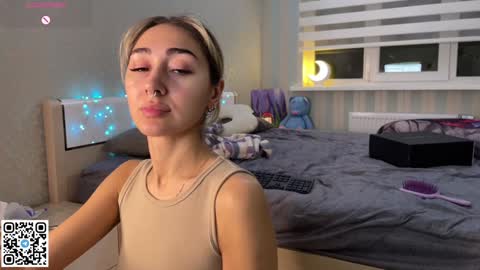 Snapshot of museleks chatting on 01-22-25, 01:20 Aleksa online show from 01-22-25, 01:20