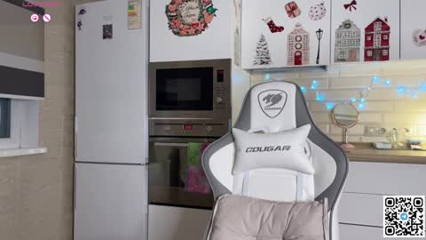 Snapshot of museleks chatting on 02-01-25, 04:24 Aleksa online show from 02-01-25, 04:24