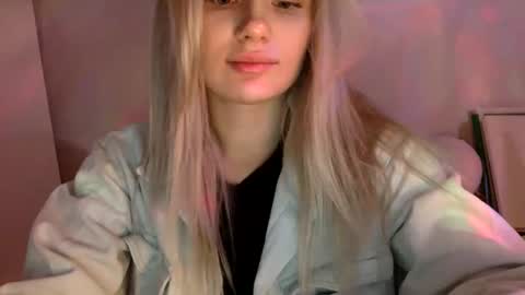 Snapshot of musescorner chatting on 05-10-26, 04:34 musescorner online show from 05-10-26, 04:34