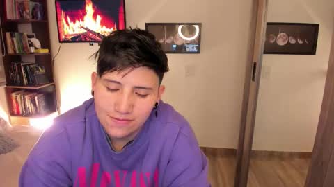 Snapshot of musicayluna chatting on 01-10-26, 03:30 VALENTINA Luna online show from 01-10-26, 03:30