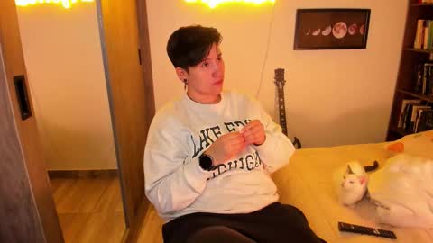 Snapshot of musicayluna chatting on 02-26-26, 03:16 VALENTINA Luna online show from 02-26-26, 03:16