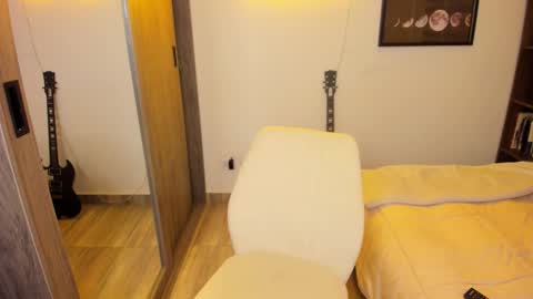 Snapshot of musicayluna chatting on 02-27-26, 04:23 VALENTINA Luna online show from 02-27-26, 04:23