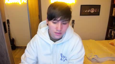 Snapshot of musicayluna chatting on 02-28-26, 04:57 VALENTINA Luna online show from 02-28-26, 04:57