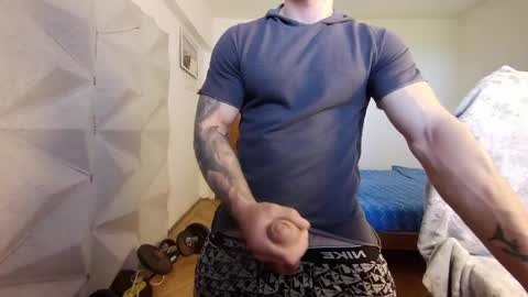 Snapshot of muslejoker chatting on 05-08-26, 10:53 musle joker online show from 05-08-26, 10:53