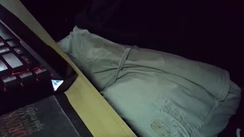 Snapshot of muso44 chatting on 10-10-25, 01:21 Muso online show from 10-10-25, 01:21