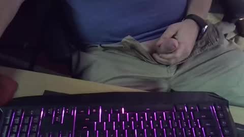 Snapshot of muso44 chatting on 10-12-25, 05:17 Muso online show from 10-12-25, 05:17